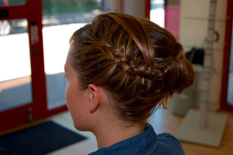 Coiffure de mariage ou de soiree, tresses